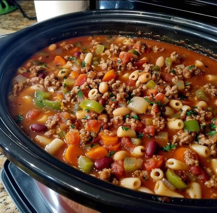 Zupa Fagioli z makaronem w stylu imitującym