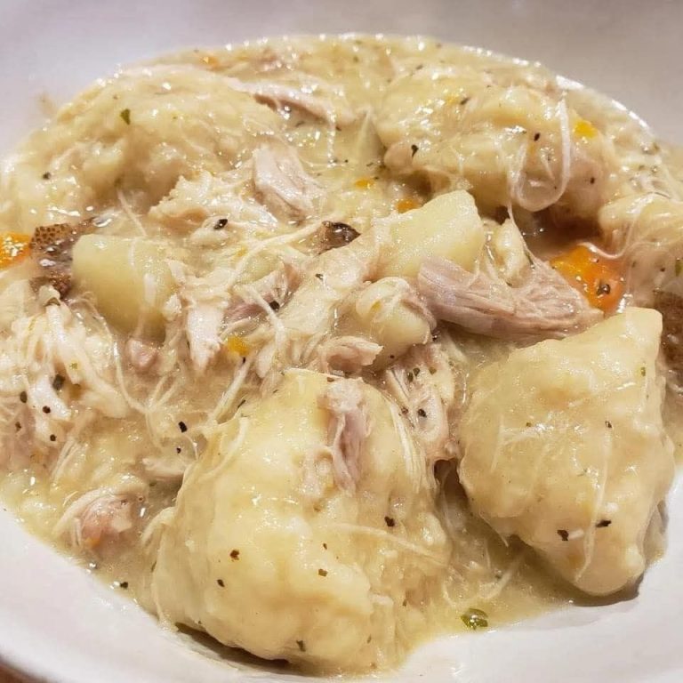 Kurczak i pierożki w wolnowarze
